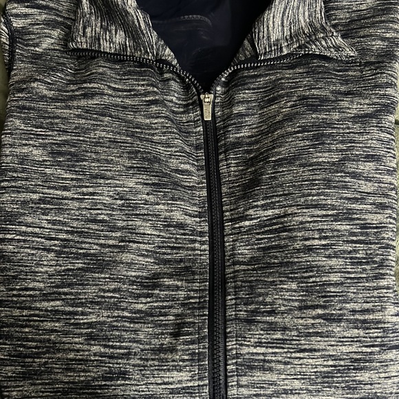 VS Sport Jacket Zip w Thumb Holes Size M Zip pockets - Picture 13 of 14